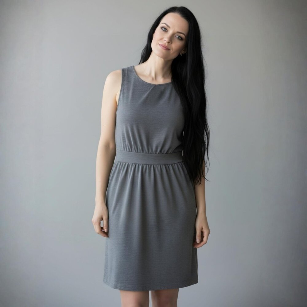 Banana Republic ✦ Gray Sleeveless Knit Dress ✦ Keyhole Back Elastic Waist Size S